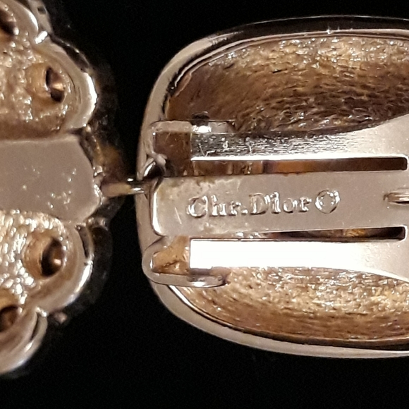 Christian Dior Glamorous Rare Oversized Black Enamel and Crystal Clip Earrings. - Picture 5 of 7